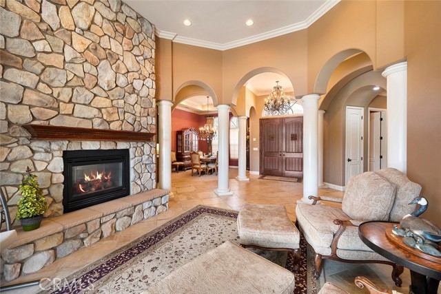 Detail Gallery Image 6 of 74 For 24568 Three Springs Rd, Hemet,  CA 92545 - 5 Beds | 3/1 Baths