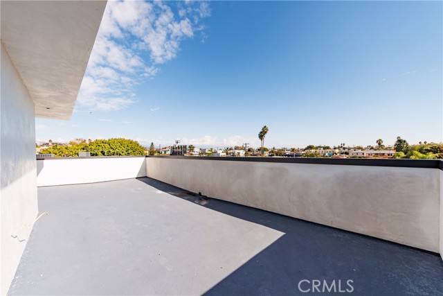 Detail Gallery Image 48 of 75 For 5209 W 20th, Los Angeles,  CA 90016 - – Beds | – Baths