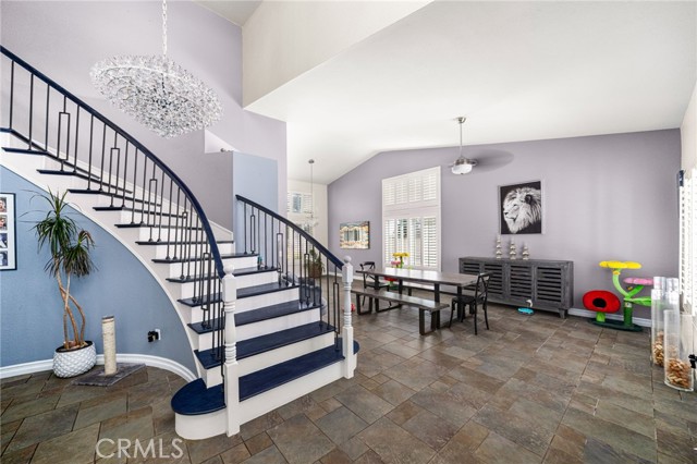 245 Cottonwood Avenue, Riverside CA: https://media.crmls.org/medias/d932e451-965d-4be9-83cb-6bef33d88e93.jpg