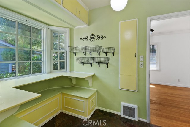 Detail Gallery Image 13 of 35 For 3159 Redwood, Riverside,  CA 92501 - 3 Beds | 2 Baths