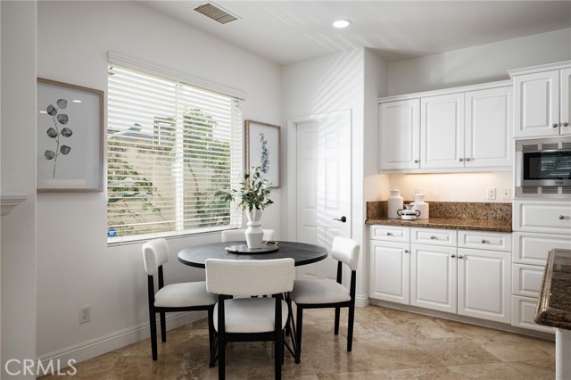 Detail Gallery Image 13 of 47 For 22 via Paquete, San Clemente,  CA 92673 - 4 Beds | 3/1 Baths