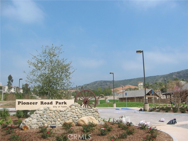 Detail Gallery Image 56 of 63 For 10533 Emerson Bend, Tustin,  CA 92782 - 4 Beds | 3/1 Baths