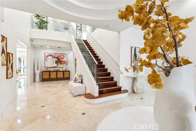 Detail Gallery Image 5 of 38 For 801 S Michillinda, Pasadena,  CA 91107 - 6 Beds | 5 Baths