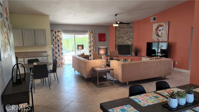 Detail Gallery Image 12 of 25 For 2098 N San Clemente Rd, Palm Springs,  CA 92262 - 3 Beds | 2 Baths
