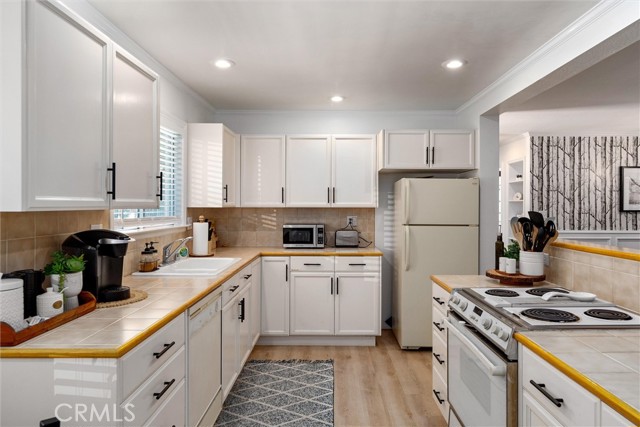 Detail Gallery Image 15 of 42 For 910 Clifford Dr, Almanor,  CA 96137 - 3 Beds | 2 Baths