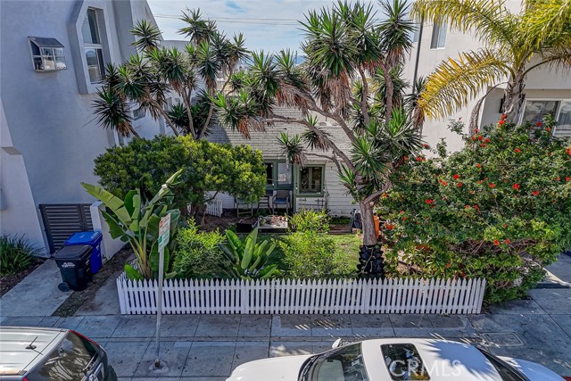 Detail Gallery Image 2 of 4 For 1502 Palm Dr, Hermosa Beach,  CA 90254 - – Beds | – Baths