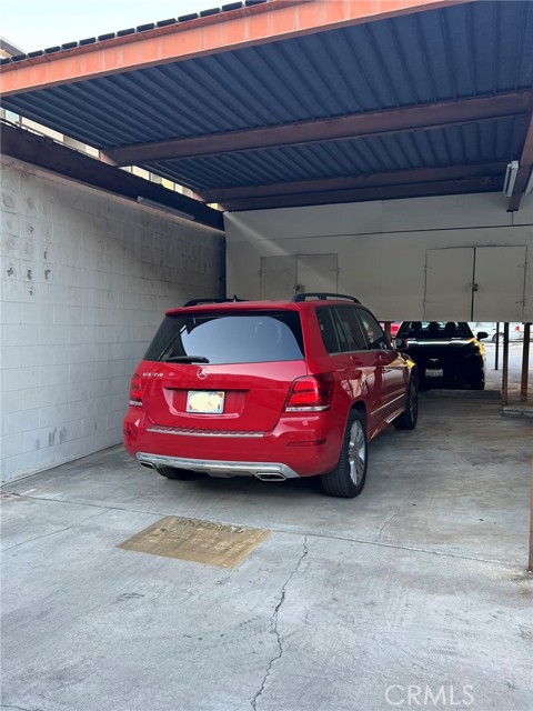 PRIVATE OVERSIZED CARPORT