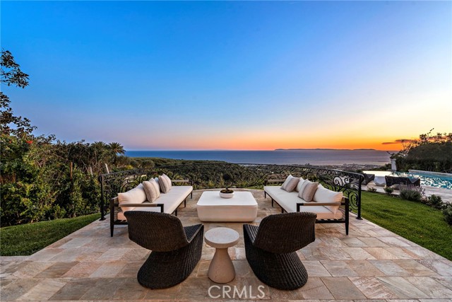 Detail Gallery Image 20 of 73 For 50 Pelican Crest Dr, Newport Coast,  CA 92657 - 6 Beds | 6/2 Baths
