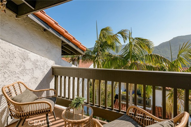 Detail Gallery Image 39 of 47 For 1550 Michael Ln, Pacific Palisades,  CA 90272 - 3 Beds | 3/1 Baths
