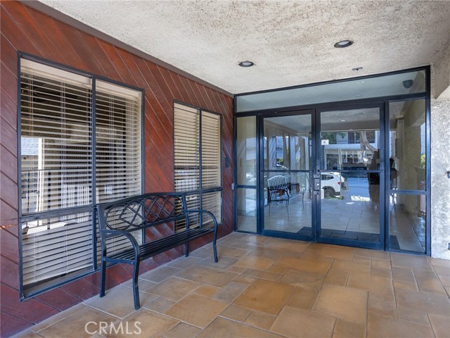 Detail Gallery Image 6 of 43 For 222 N Rose St #203,  Burbank,  CA 91505 - 1 Beds | 2 Baths