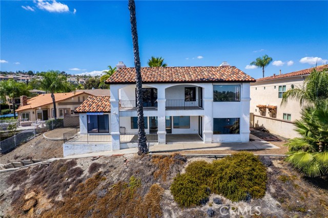 21998 Strawberry Lane, Canyon Lake CA: https://media.crmls.org/medias/d93abec2-c21d-4fc3-8f51-3eecd7685354.jpg