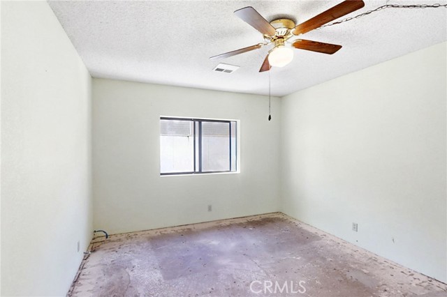 Detail Gallery Image 9 of 28 For 10002 Frontier Trl, Cherry Valley,  CA 92223 - 2 Beds | 2 Baths