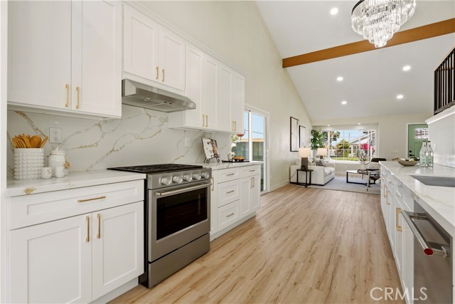 Detail Gallery Image 8 of 29 For 9602 Ives, Bellflower,  CA 90706 - 4 Beds | 3 Baths