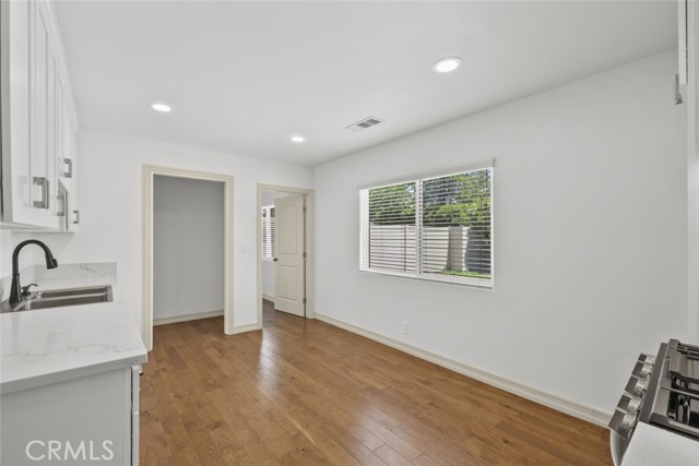 8817 Louise Avenue, Sherwood Forest CA: https://media.crmls.org/medias/d93baff5-7e43-473e-92c1-3794f1a9d6f6.jpg