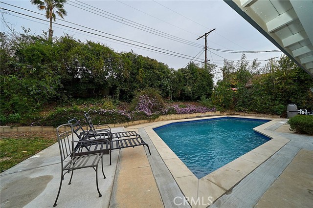 Detail Gallery Image 24 of 26 For 18309 San Jose St, Porter Ranch,  CA 91326 - 4 Beds | 3 Baths