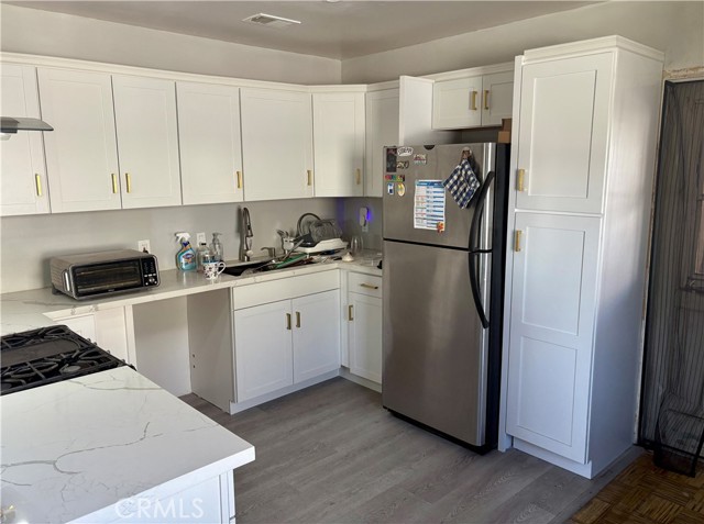 Detail Gallery Image 15 of 46 For 2539 E 219th Pl, Carson,  CA 90810 - 2 Beds | 1 Baths