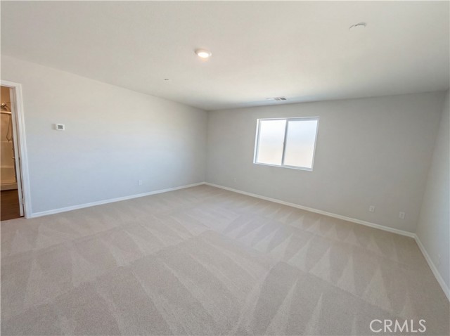 Detail Gallery Image 4 of 25 For 16818 Desert Willow, Victorville,  CA 92394 - 5 Beds | 3 Baths