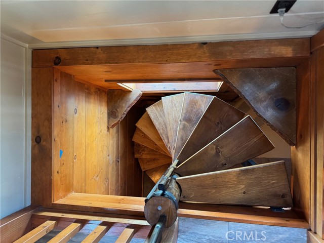 Detail Gallery Image 28 of 38 For 24998 Ocean View Dr, Crestline,  CA 92325 - 1 Beds | 1 Baths