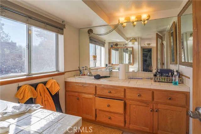 14415 Erie, Apple Valley CA: https://media.crmls.org/medias/d93fb12c-02d4-4045-9396-8d2019524af9.jpg