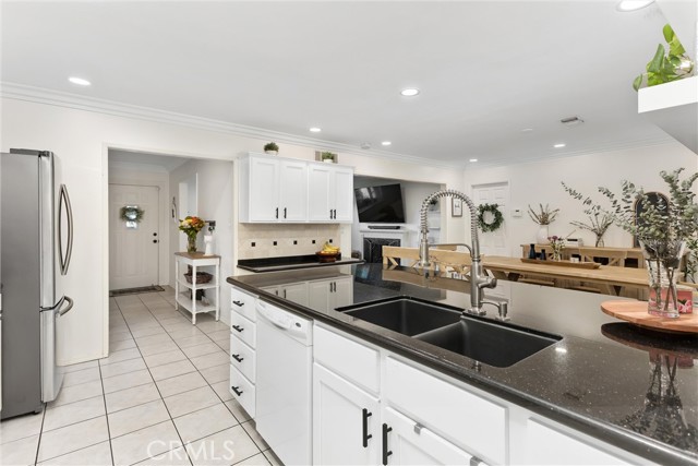 Detail Gallery Image 15 of 52 For 1235 W Cypress, Redlands,  CA 92373 - 5 Beds | 3 Baths