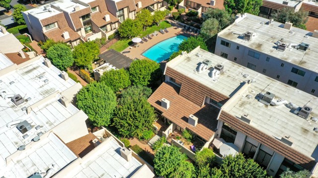 Detail Gallery Image 32 of 36 For 6226 Nita Ave, Woodland Hills,  CA 91367 - 2 Beds | 2/1 Baths