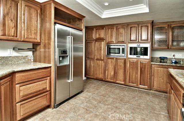 6754 E Leafwood Drive, Anaheim Hills CA: https://media.crmls.org/medias/d9418885-64a5-438e-b4f8-aa6244c03817.jpg
