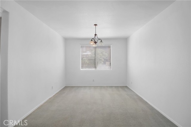 Detail Gallery Image 29 of 40 For 842 W Orange Heights Ln, Corona,  CA 92882 - 5 Beds | 2/1 Baths