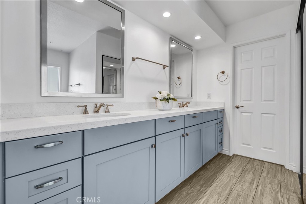 MLS #OC25267524 image #14