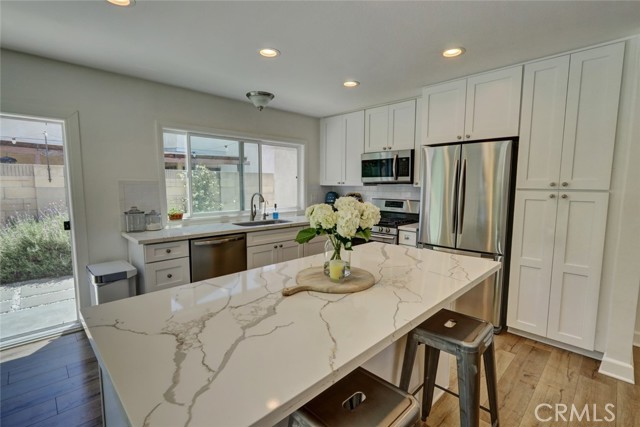 Detail Gallery Image 10 of 31 For 6441 Sundance Cir, Huntington Beach,  CA 92647 - 3 Beds | 2 Baths