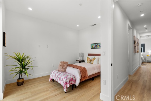 201 S Westlake Ave Unit #203, Los Angeles CA: https://media.crmls.org/medias/d943391c-a949-42dc-8b52-abef36037b1d.jpg