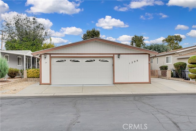 Detail Gallery Image 1 of 1 For 1298 Bishop Dr, Hemet,  CA 92545 - 2 Beds | 2 Baths