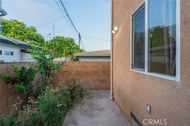 Detail Gallery Image 38 of 41 For 4445 W 163rd St., Lawndale,  CA 90260 - 4 Beds | 3/1 Baths