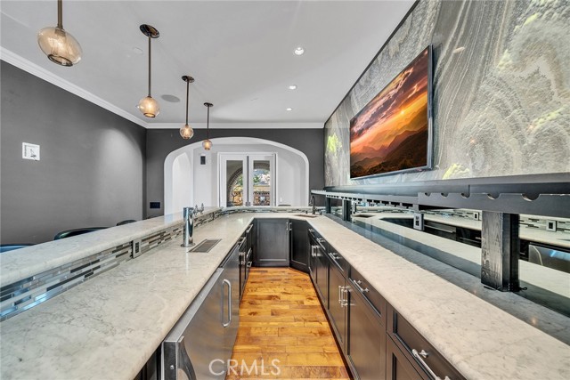 Detail Gallery Image 14 of 36 For 19 Momento, Irvine,  CA 92603 - 5 Beds | 4/1 Baths