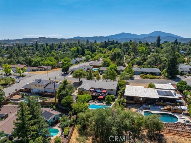 Detail Gallery Image 49 of 53 For 3410 Scenic Dr, Redding,  CA 96001 - 3 Beds | 3 Baths