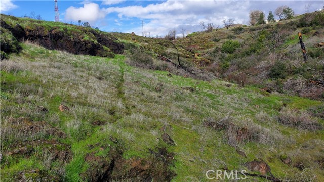 4926 Clark Road, Paradise CA: https://media.crmls.org/medias/d945204b-5eb5-4a59-b754-987beb3348c0.jpg