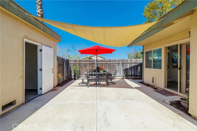 Detail Gallery Image 38 of 53 For 1422 Camelot Dr, Corona,  CA 92882 - 2 Beds | 1/1 Baths