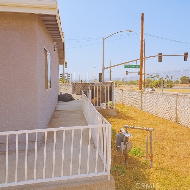 Detail Gallery Image 3 of 15 For 4393 Tyler #B St, Riverside,  CA 92503 - 4 Beds | 2 Baths