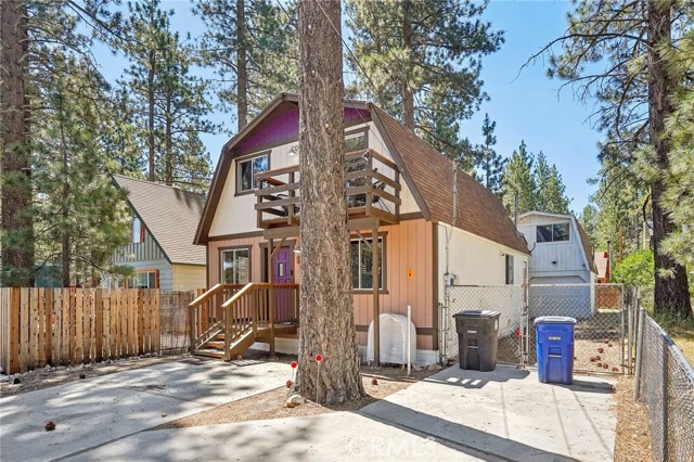 Detail Gallery Image 2 of 32 For 836 E Mountain View Bld, Big Bear City,  CA 92314 - 2 Beds | 2 Baths