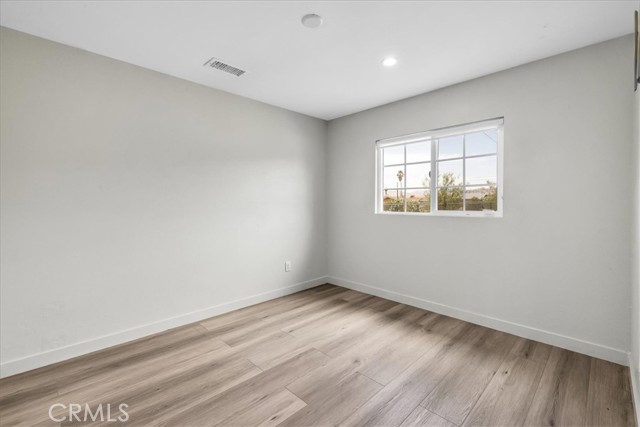 73355 Sun Valley Drive, 29 Palms CA: https://media.crmls.org/medias/d947d926-bd49-42eb-bd90-d54ee5f2950a.jpg