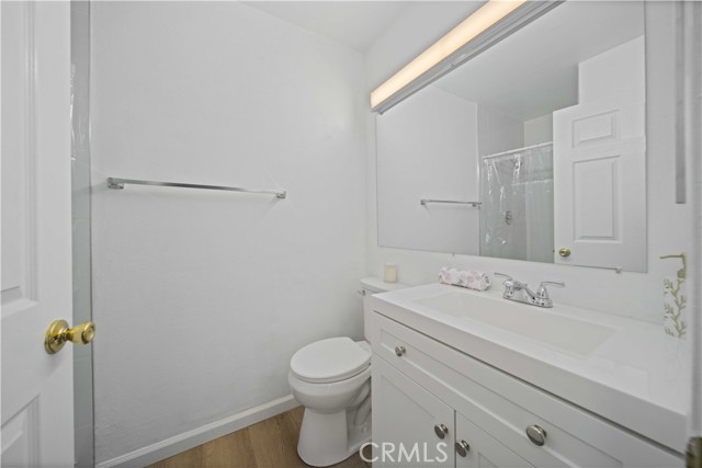 Detail Gallery Image 11 of 23 For 9714 Sepulveda Bld #202,  North Hills,  CA 91343 - 2 Beds | 2 Baths