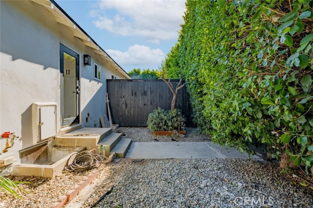 Detail Gallery Image 14 of 15 For 14418 Martha St, Sherman Oaks,  CA 91401 - 1 Beds | 1 Baths