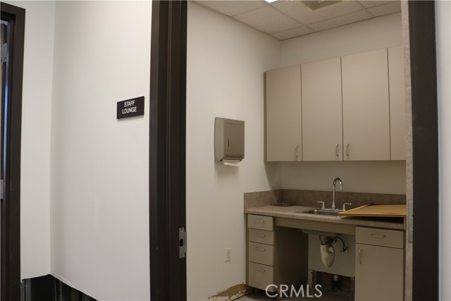73950 Alessandro Drive, Palm Desert, California 92260, ,Commercial Lease,For Rent,73950 Alessandro Drive,CRIG25086876