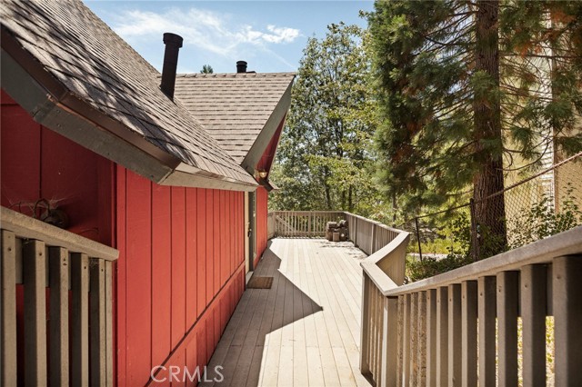 Detail Gallery Image 2 of 35 For 27711 Alpen Dr, Lake Arrowhead,  CA 92352 - 3 Beds | 3 Baths