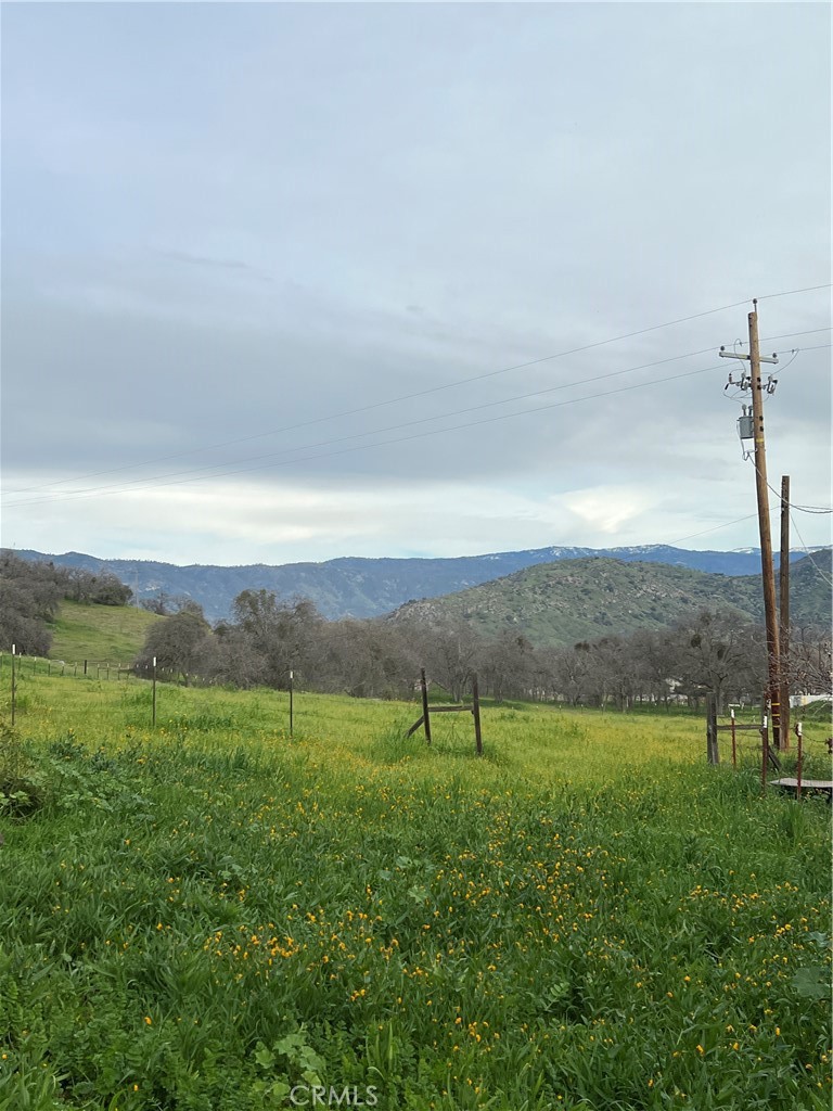 https://media.crmls.org/medias/d949c1e8-b867-4eec-914d-6ce27aaeb573.jpg?preset=X-Large