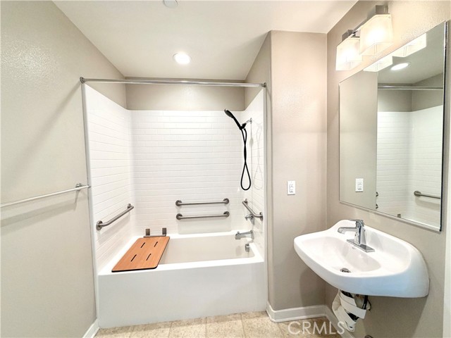 Detail Gallery Image 12 of 24 For 718 Central Ave, Upland,  CA 91786 - 3 Beds | 3/1 Baths