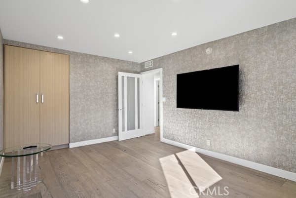 Detail Gallery Image 18 of 21 For 5315 White Oak #M,  Encino,  CA 91316 - 3 Beds | 3 Baths