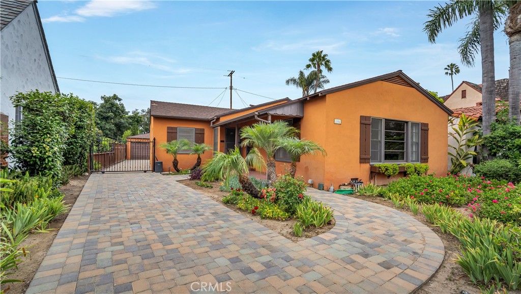 2118 Greenleaf Street