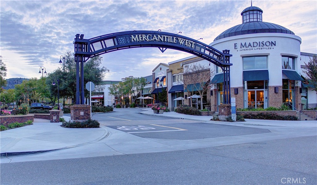 MLS #OC25265982 image #18