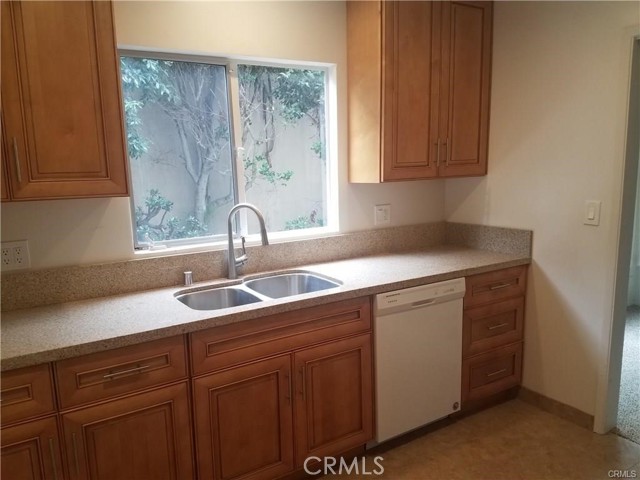 Detail Gallery Image 6 of 13 For 121 Paseo De La Concha #E,  Redondo Beach,  CA 90277 - 2 Beds | 1 Baths