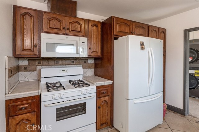 Detail Gallery Image 12 of 31 For 1967 8th St, San Fernando,  CA 91340 - 3 Beds | 2 Baths